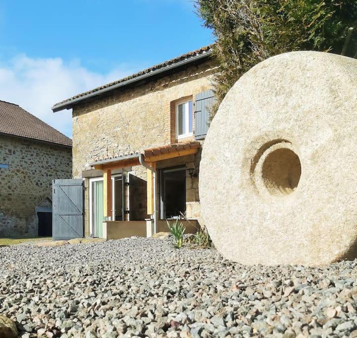 Beautiful 2 Bed Cottage With Swimming Pool Pageas Luaran gambar