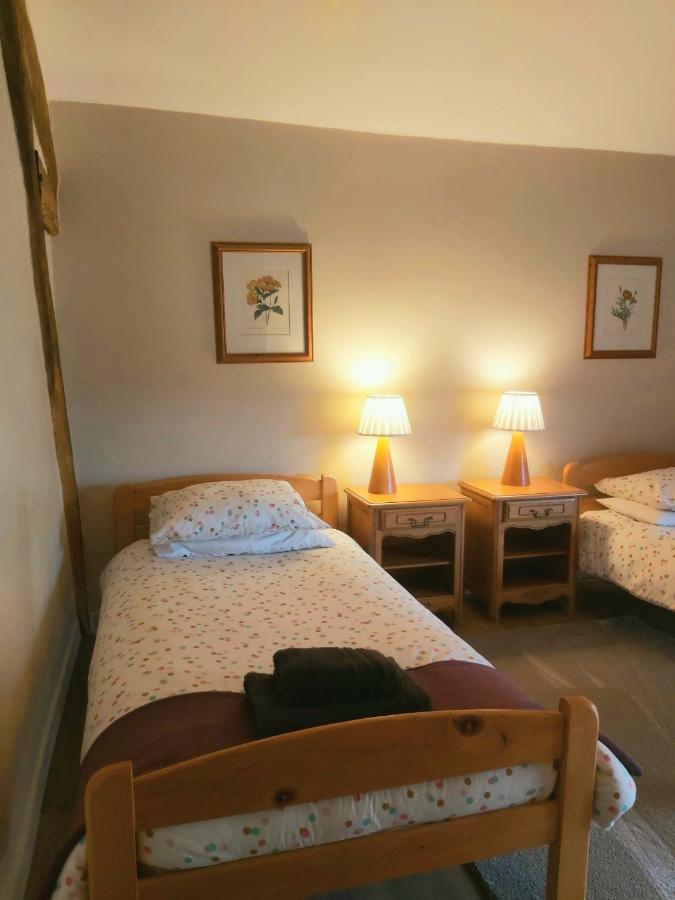 Beautiful 2 Bed Cottage With Swimming Pool Pageas Luaran gambar