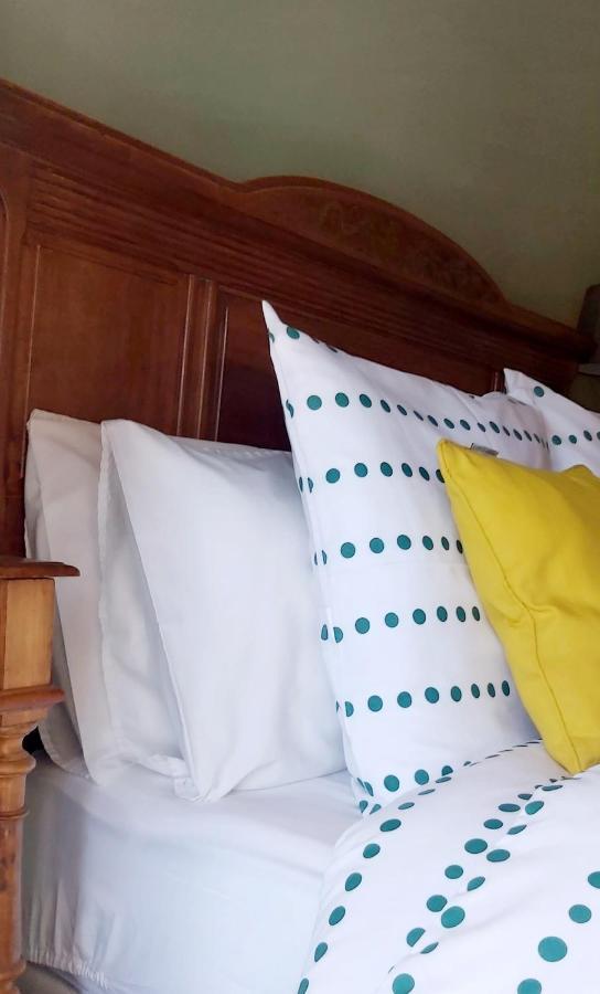 Beautiful 2 Bed Cottage With Swimming Pool Pageas Luaran gambar